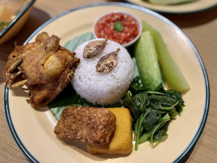 Nasi tempong Nasi tempong di Jakarta