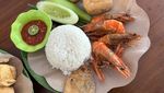 10 Nasi Tempong di Jakarta yang Sambalnya Pedas Menyengat