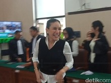 Reaksi Nikita Mirzani Dituntut 11 Tahun Bui dan Denda Rp 2 M Kasus Pemerasan-TPPU