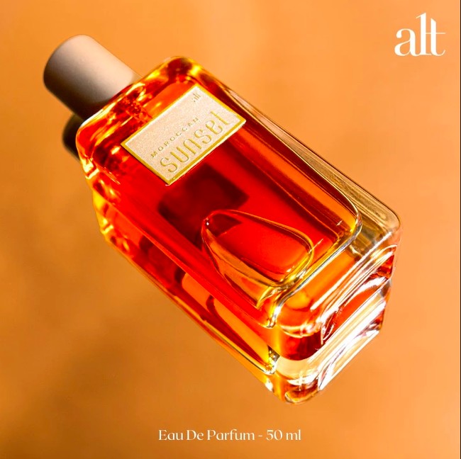 Parfum Wangi Semerbak, Tercium dari Jarak Jauh