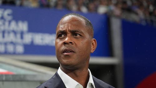 SUITA, JAPAN - JUNE 10: Indonesia head coach Patrick Kluivert looks on prior to the FIFA World Cup Asian Third Qualifier Group C match between Japan and Indonesia at Panasonic Stadium Suita on June 10, 2025 in Suita, Osaka, Japan. (Photo by Etsuo Hara/Getty Images)