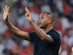 Beredar Rumor Patrick Kluivert Jadi Asisten Xavi di Timnas Belanda