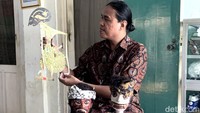 Sejak 2018, Danar berkarya sebagai ilustrator digital freelance dengan klien hingga luar negeri.