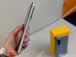 Menggenggam Poco M7, HP Rp 2 Jutaan Usung Baterai 7.000 mAh