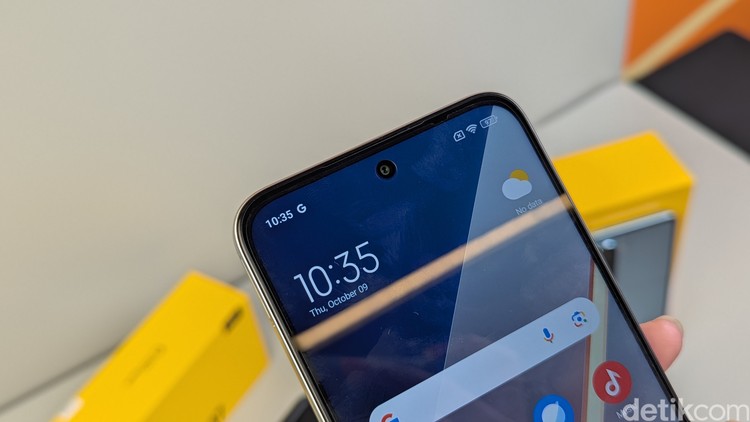 Poco M7