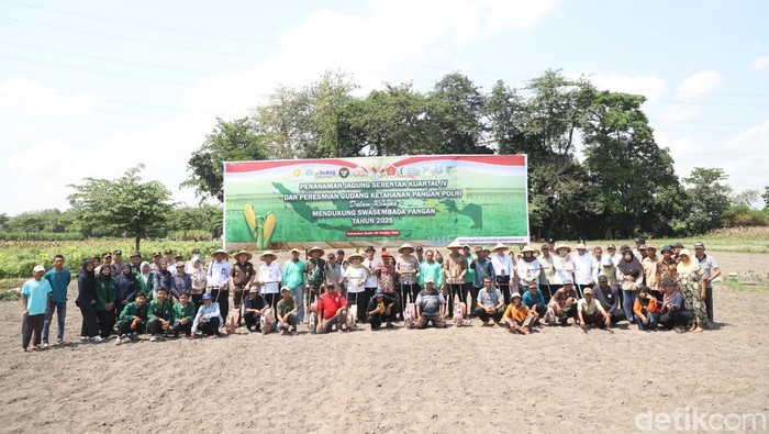 Polres Kediri gelar kegiatan tanam jagung serentak