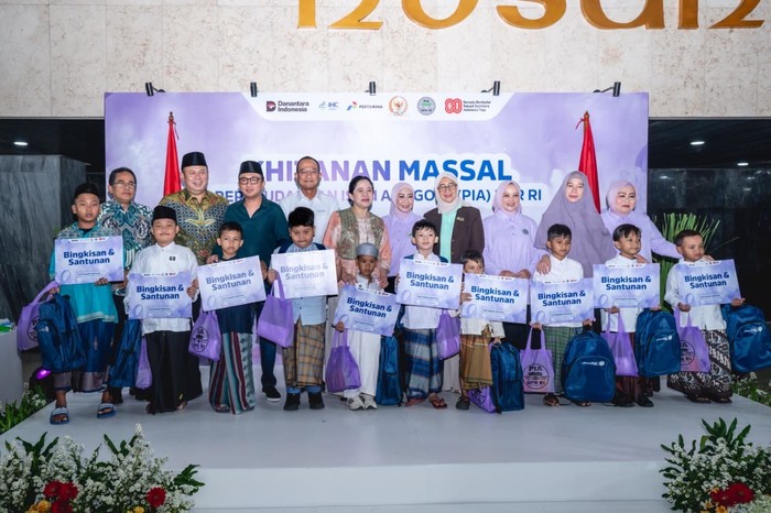 Puan Apresiasi Gelaran Khitanan Massal Inisiasi Para Istri Anggota DPR