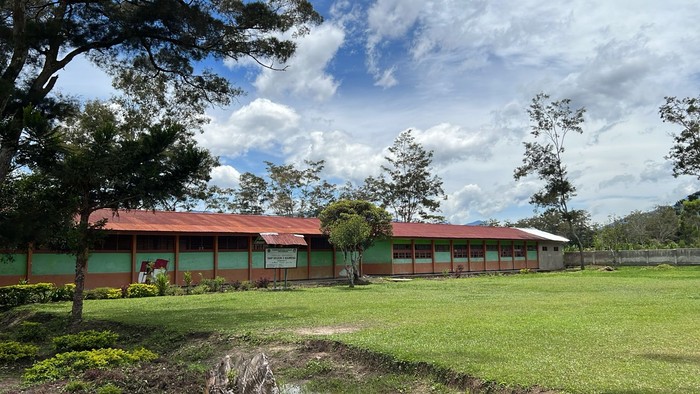 Ruang kelas masih kurang SMP Negeri 3 Wamena Ruang kelas masih kurang SMP Negeri 3 Wamena