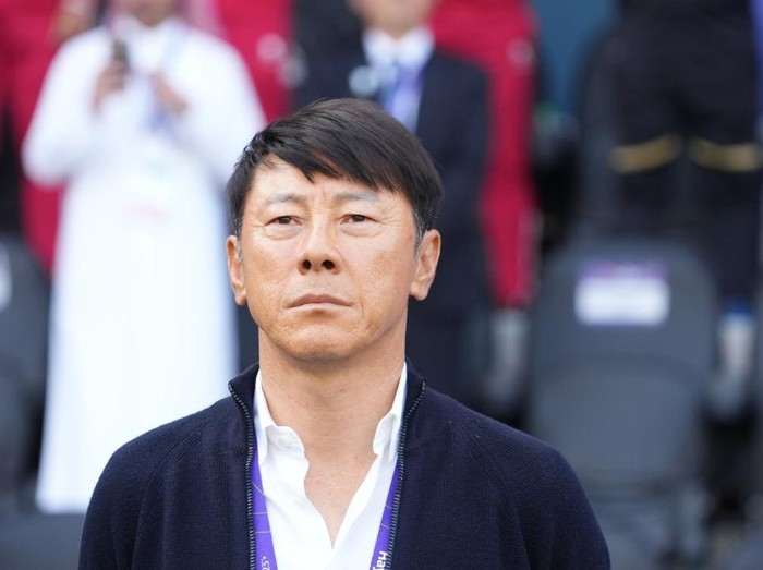 DOHA, QATAR - JANUARY 28: Shin Tae Yong, caoch of Indonesia looks on during the AFC Asian Cup Round of 16 match between Australia and Indonesia at Jassim Bin Hamad Stadium on January 28, 2024 in Doha, Qatar. (Photo by Masashi Hara/Getty Images)