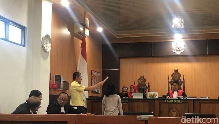 Sidang keterangan saksi dalam kasus pembunuhan pacar hamil di Pulang Pisau.