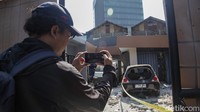 Polisi masih mendalami penyebab ledakan di gedung farmasi tersebut. Pendalaman akan melibatkan tim Puslabfor Mabes Polri.