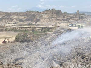 Duh! Sisa-sisa Sampah di Brown Canyon Semarang Masih Bau Semerbak