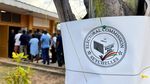Warga Seychelles Antre di TPS untuk Pilpres Putaran Kedua di Victoria