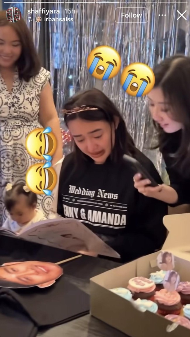 Seperti biasa, Amanda selalu mengeluarkan tingkah kocaknya yang lucu dan membuat para sahabatnya terhibur, membuat suasana jadi lebih seru dan hidup. Foto: Instagram