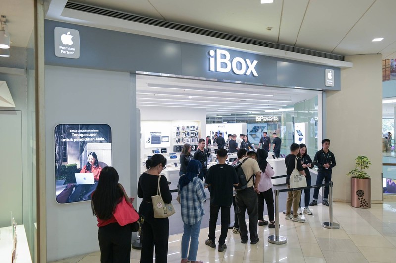 Antrean Preorder iPhone 17 di iBox
