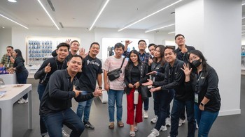 Periode pre-order untuk jajaran iPhone terbaru ini berlangsung mulai Jumat, 10 Oktober 2025. Foto: Erajaya