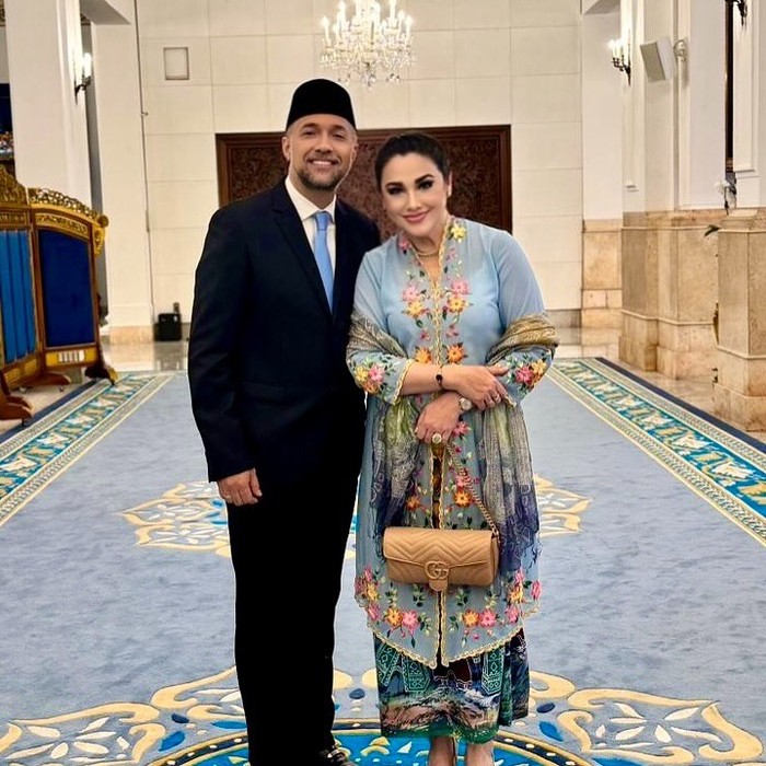 Ari Sihasale dan Nia Zulkarnaen