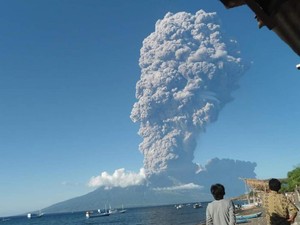 Gunung Sangeang Api, Cagar Alam Indah di Bima yang Tak Boleh Didaki