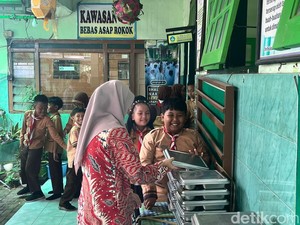 Sekolah di Kota Malang Tarik Semua Menu MBG gegara Bau Lauk Tak Sedap