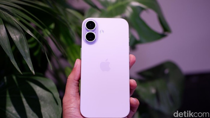 iPhone 17