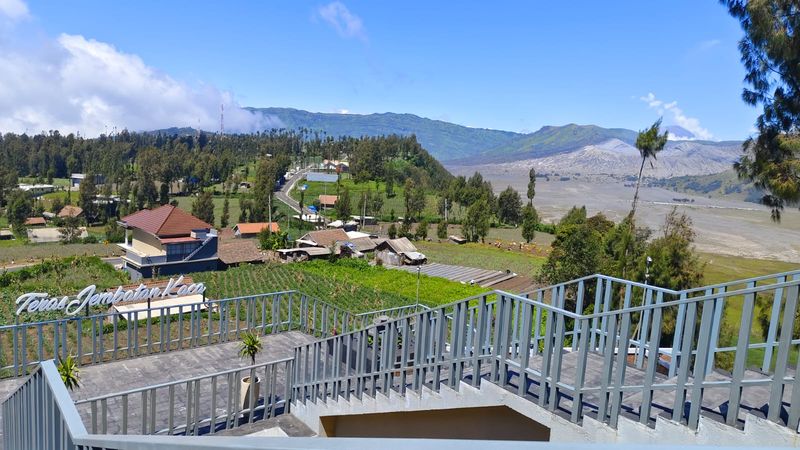 Jembatan kaca Gunung Bromo