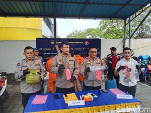 Polisi Ungkap Kasus Pencurian Mobil Klasik hingga Penganiayaan di Kediri