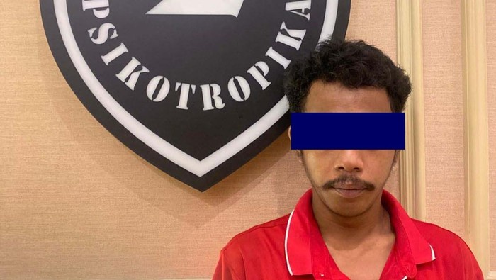Kurir narkoba yang ditangkap polisi di Jakut (dok. Istimewa)