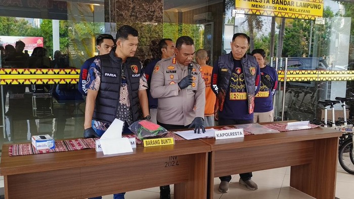 Dua pelaku pencuri motor milik dinas polisi