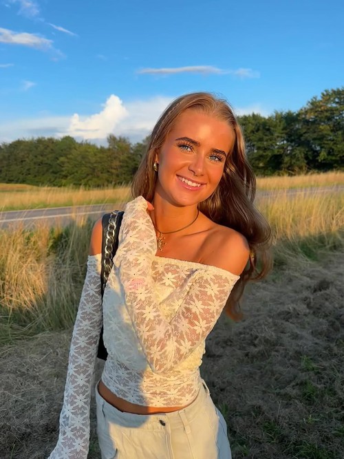 Laura Rhod Sondergaard pacar Rasmus Hojlund.