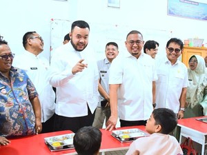 Wali Kota Padang dan Andre Rosiade Cek Dapur MBG di Nanggalo