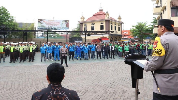 Polres Pelabuhan Tanjung Priok menggelar apel siaga keamanan dan ketertiban masyarakat (kamtibmas).
