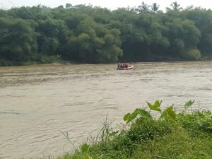 Video: Sirene Sungai Cisadane Tangerang Meraung, Warga Diminta Siaga Banjir