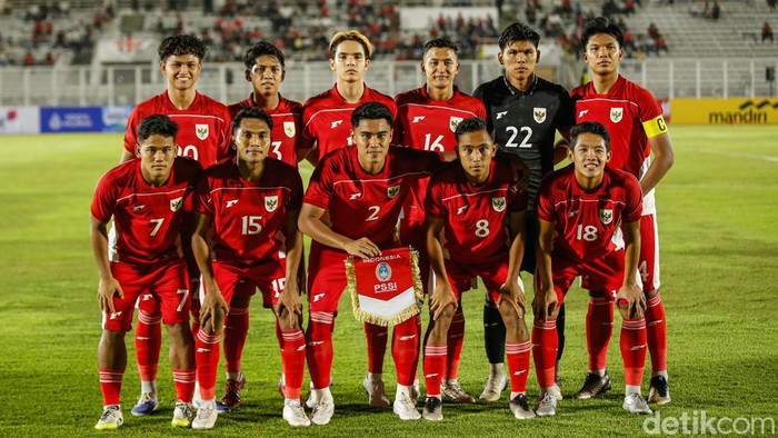 Timnas Indonesia U-23 berhadapan dengan India dalam laga uji coba. Pasukan Indra Sjafri kalah 1-2. Indonesia vs India berlangsung di Stadion Madya, Jakarta, Jumat (10/10/2025) malam WIB. Ini merupakan rangkaian persiapan Indonesia menuju SEA Games 2025.