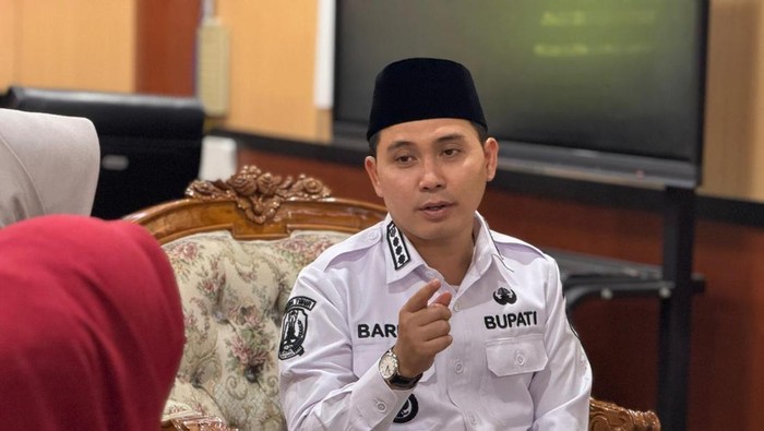 Bupati Mojokerto Gus Barra