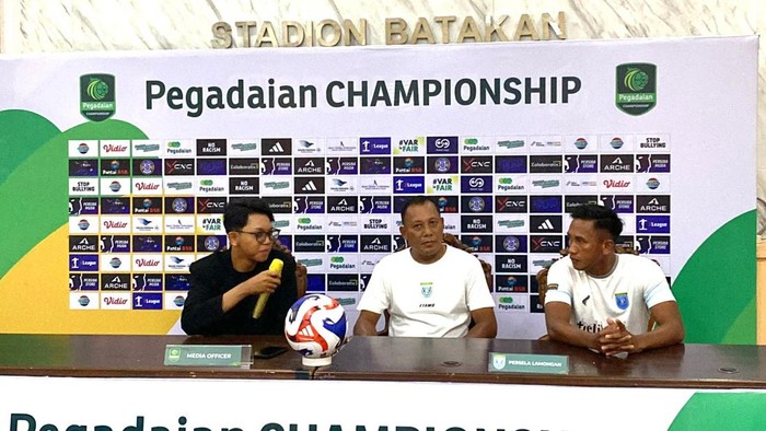 Caretaker pelatih Persela, Ragil Sudirman