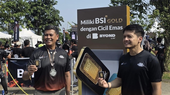 Dirut BSI Kenalkan BSI Gold di Run For Humanity Sentul 2025
