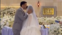 Selama ini, Karenina nyris gak pernah mengumbar kemesraan atau kisa asmaranya di media sosial. Foto: Instagram Story @kerenina_sunny