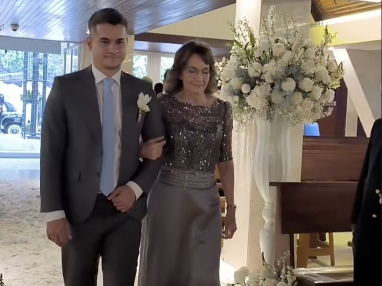 Senyum Steve Emmanuel Kembali di Tengah Keluarga Usai Bebas