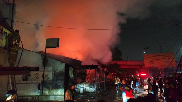Kebakaran terjadi di Cikunir Bekasi