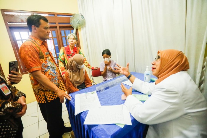 Lansia Rentan Depresi, Pemprov Jateng Berikan Layanan Kejiwaan