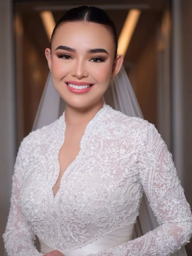 Inspirasi Makeup Pengantin Amanda Manopo, Flawless Elegan