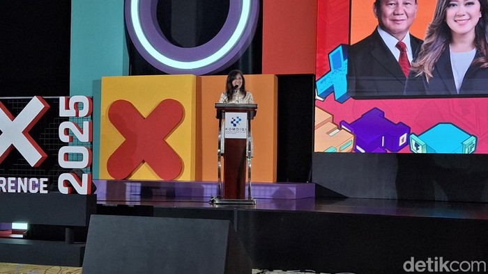 Menteri Komunikasi dan Digital (Mekomdigi) Meutya Hafid meluncurkan sistem keamanan dalam gim yang disebut Indonesia Game Rating System (IGRS) di Badung, Bali, pada Sabtu (11/10/2025). (Dianira)