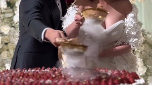 Hubungan singkat tapi mantap, Amanda dan Kenny buktiin kalau kalau cinta gak perlu lama buat yakin. Foto: Instagram/@thebridestory