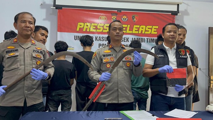 Polisi menangkap 9 remaja melakukan tawuran di kawasan Jalan Baru, Kota Jambi