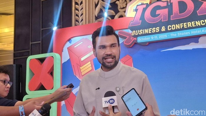 Presiden Asosiasi Gim Indonesia, Shafiq Husein, saat diwawancarai dalam acara Indonesia Game Developer Exchage 2025 di Kuta, Badung, Bali, Sabtu (11/10/2025). (Foto: Fabiola Dianira/detikBali)