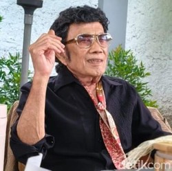 Rhoma Irama Tebarkan Senyum di Tengah Ributnya Dunia