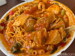 Di Sini Tempat Makan Seblak Enak