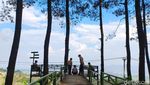 Pesona Kesejukan Wisata Alam Talaga Surian di Kuningan