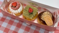Untuk pilihan dessert, ada Soughdara yang menawarkan donat gaya bomboloni. Harga per paketnya Rp85.000 dengan tiga varian rasa. Foto: detikcom/Riska Fitria