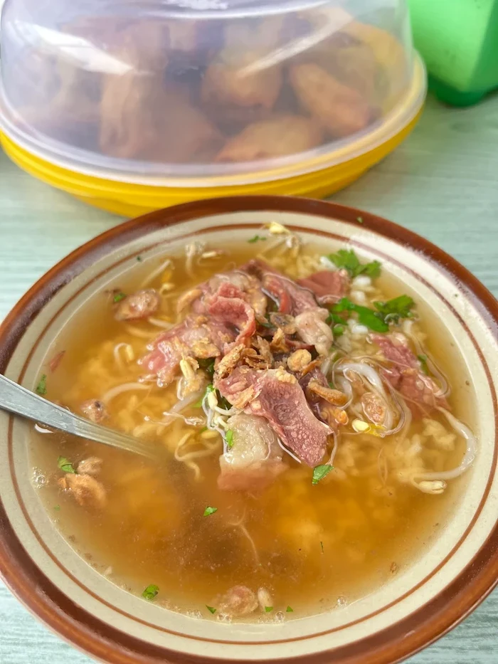 Warung Soto ‘Mbah’ Legendaris di Jawa Warung Soto ‘Mbah’ Legendaris di Jawa